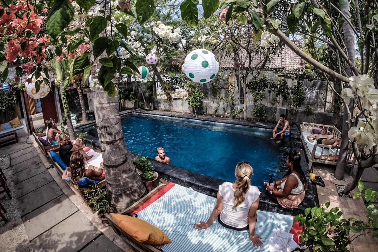 Aaliku Bungalows Gili Trawangan Buitenkant foto