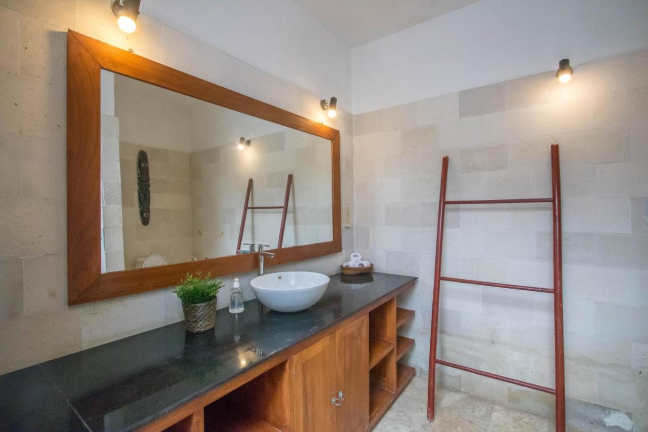 Aaliku Bungalows Gili Trawangan Buitenkant foto